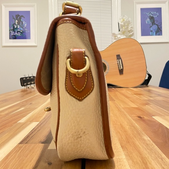 Vintage Dooney & Bourke Messenger Bag - Picture 4 of 13